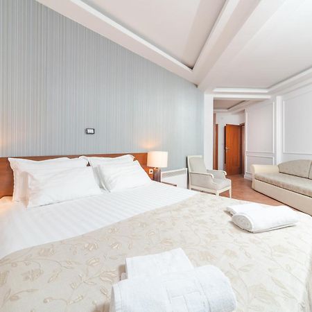 Mali Hotel Porat Budva Værelse billede