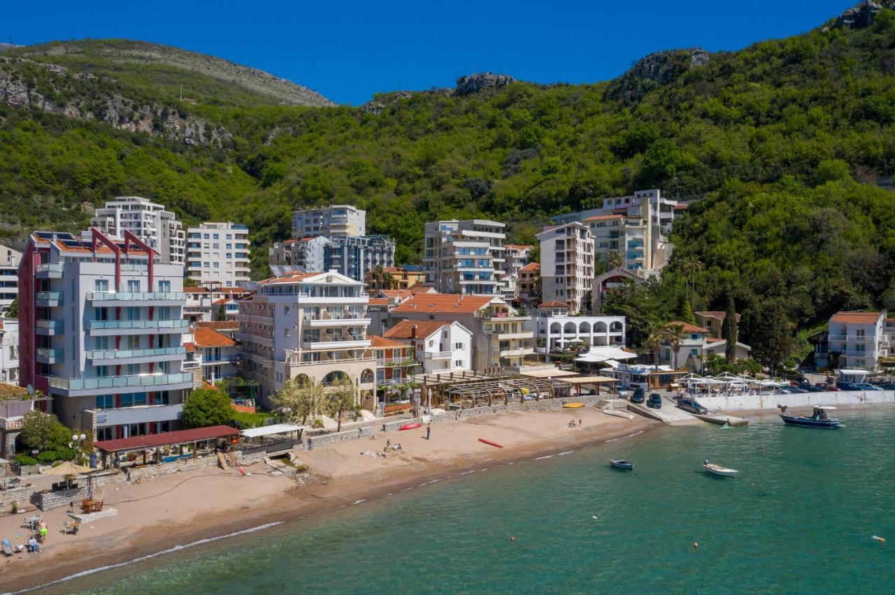 Mali Hotel Porat Budva Eksteriør billede
