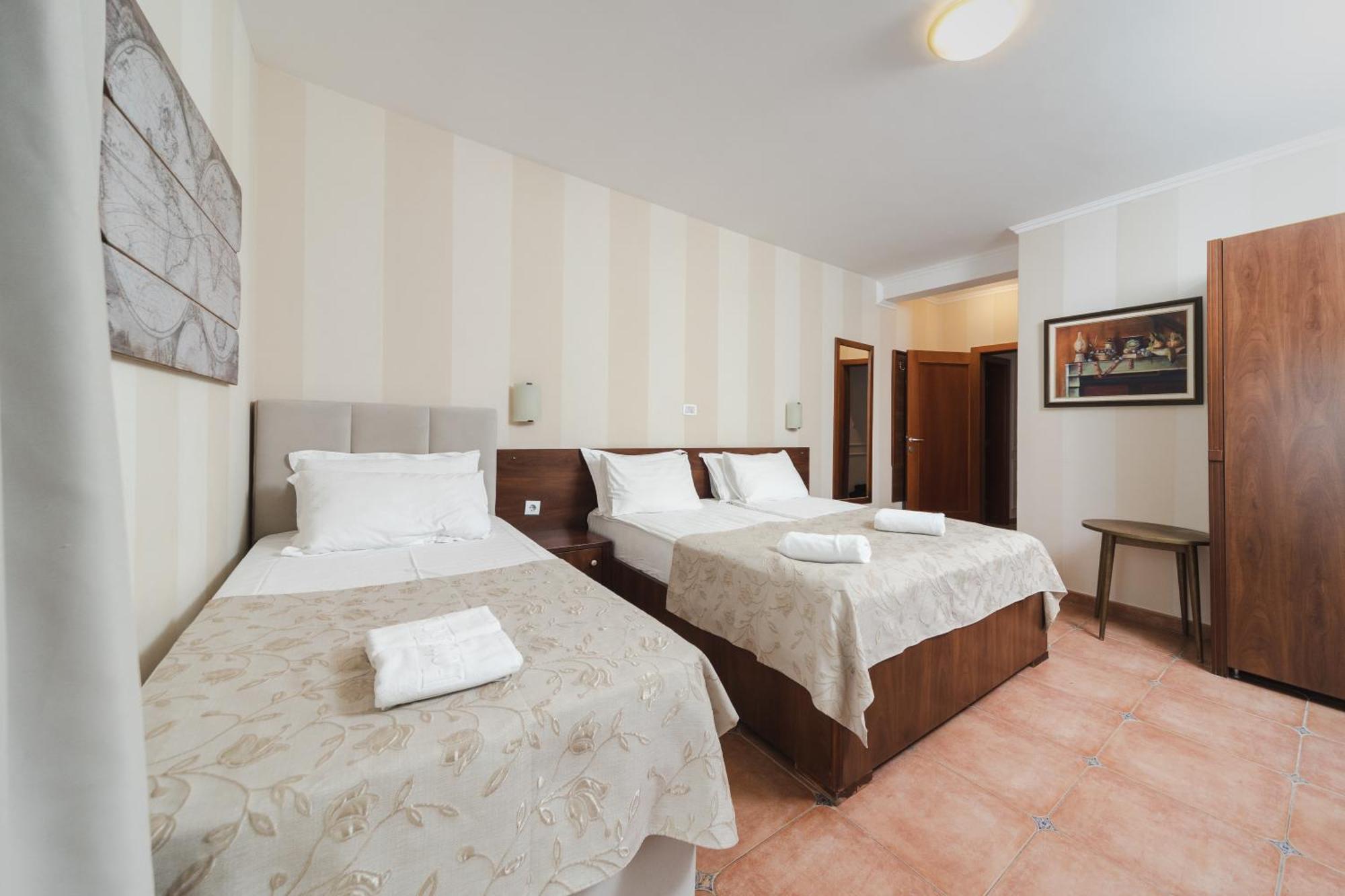 Mali Hotel Porat Budva Værelse billede
