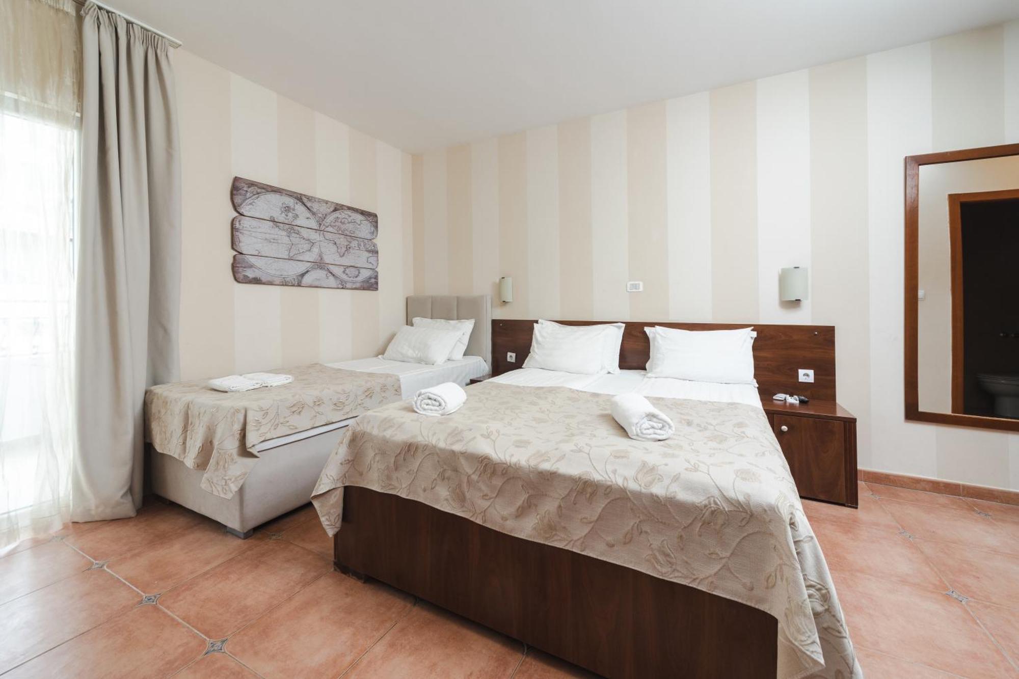 Mali Hotel Porat Budva Værelse billede