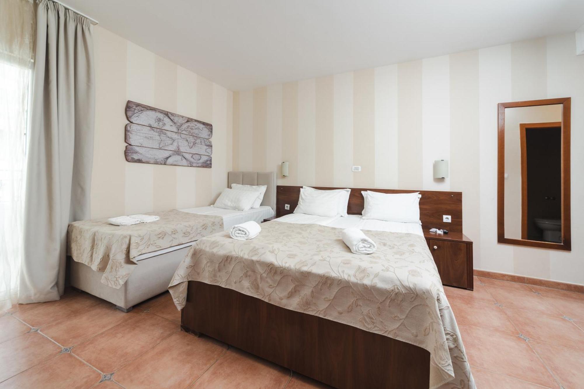 Mali Hotel Porat Budva Værelse billede
