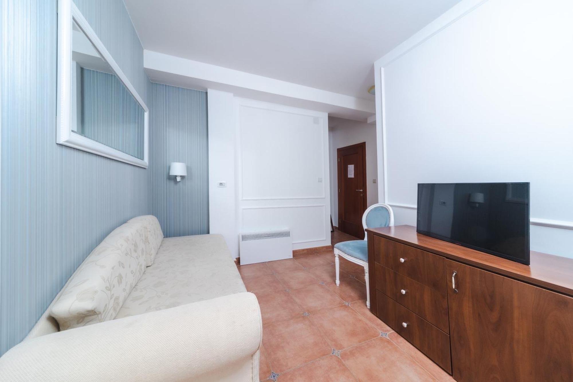 Mali Hotel Porat Budva Værelse billede
