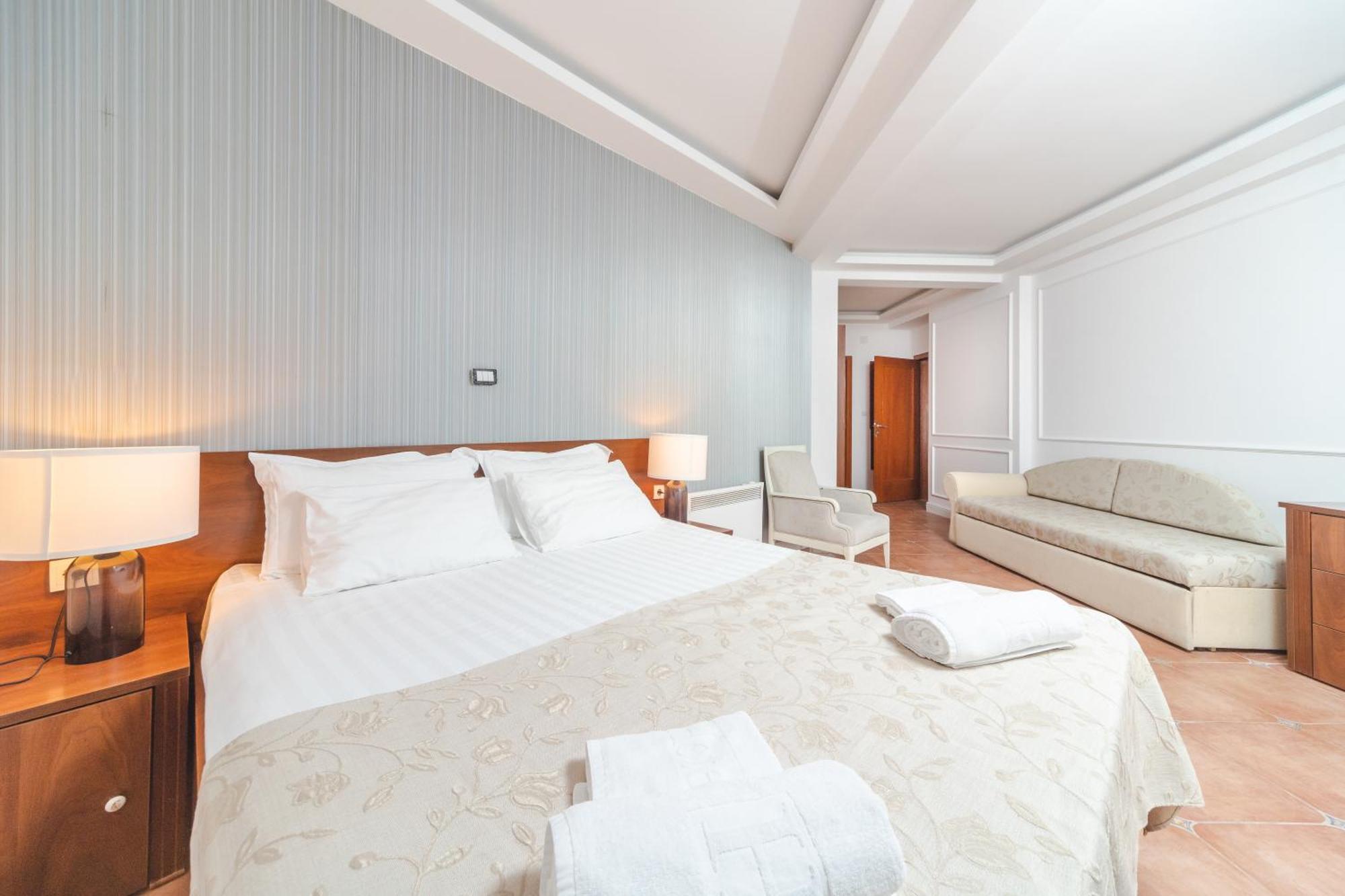 Mali Hotel Porat Budva Værelse billede