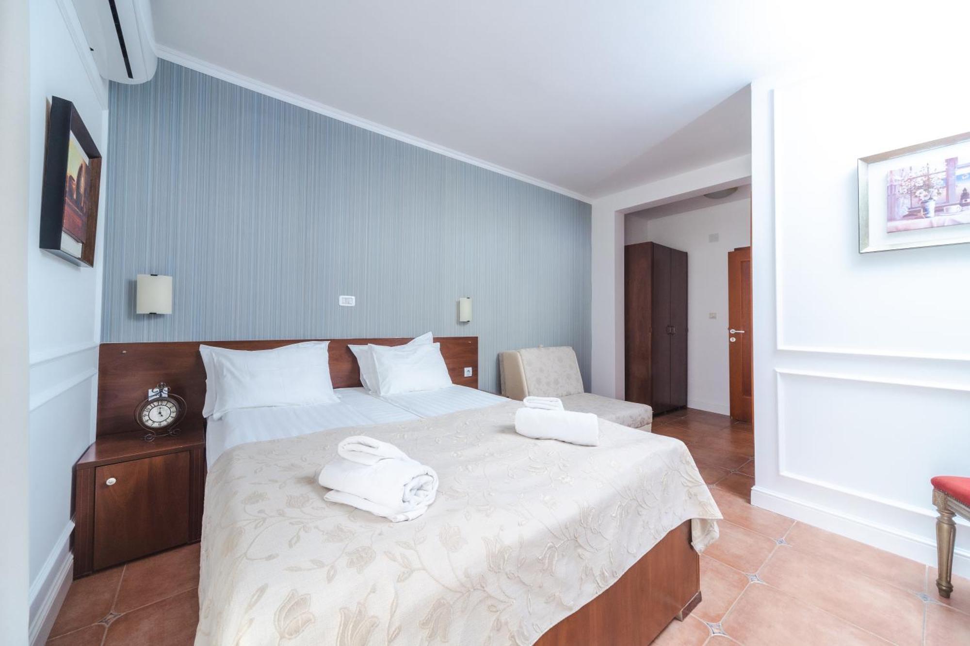 Mali Hotel Porat Budva Værelse billede
